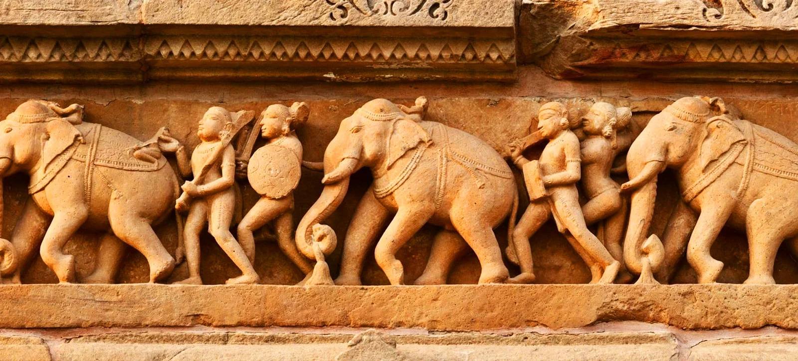 header-golden-triangle-tour-khajuraho